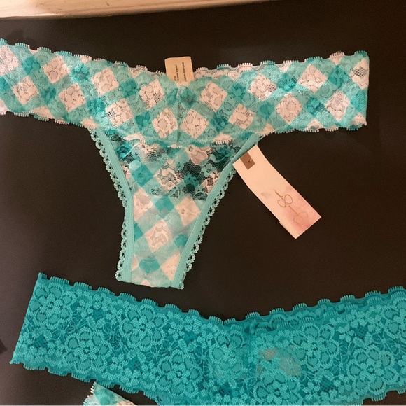 Jessica Simpson thong underwear - Picture 3 of 8